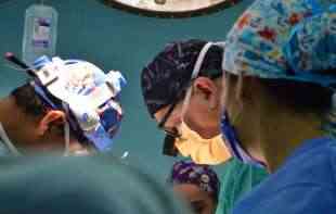 Operacija trajala četiri sata: Prvi put u Srbiji ugrađene dve srčane pumpe u srce jednog pacijenta