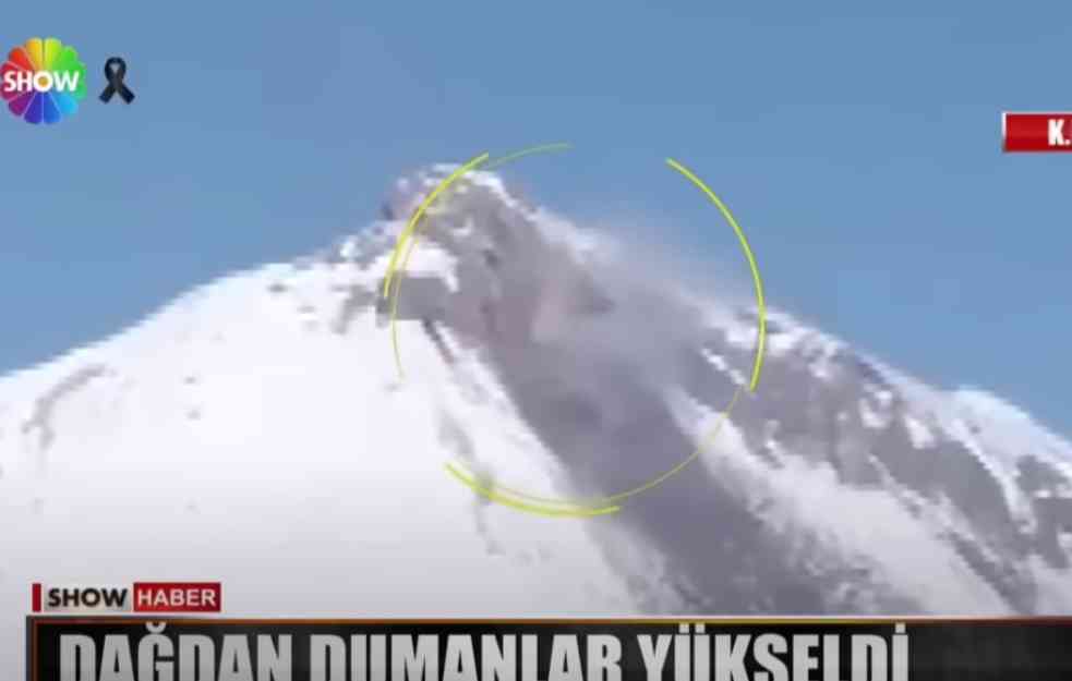 SNIMAK PLANINE IZAZVAO NOVU PANIKU U TURSKOJ: Posle zemljotresa pojavio se dim, a zatim potekla CRNA SUPSTANCA (VIDEO)