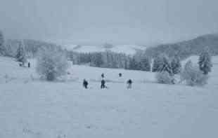 SVI JURE NA KOPAONIK I ZLATIBOR, A OVDE SU ČAJ I KAFA <span style='color:red;'><b>100 DINARA</b></span>, RUČAK 1.000: Biser Jugoslavije zjapi PRAZAN! FOTO