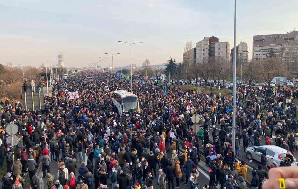 Srbi se ne slažu sa nemačko-francuskim predlogom:Najavljeni novi protesti