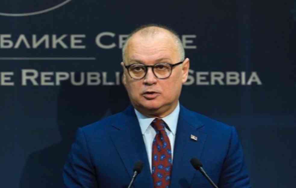 LSV: Zašto je Goran Vesić odbio da otkrije podatke o rekonstrukciji železničke stanice u Novom Sadu