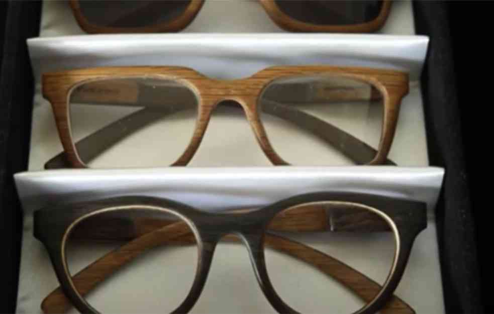 Aleksandar i Mihajlo iz Niša jedini u svetu prave drvene naočare za specifičan ukus (VIDEO)