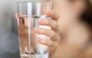 DEHIDRACIJA NIJE DOBRA ZA ORGANIZAM: Evo zašto je bitno da pijete dosta vode u procesu mršavljenja