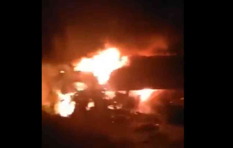 STRAHOVIT SUDAR VOZOVA U GRČKOJ: Najmanje sedam osoba stradalo, desetina teško povređeno, vagoni u PLAMENU! (VIDEO)