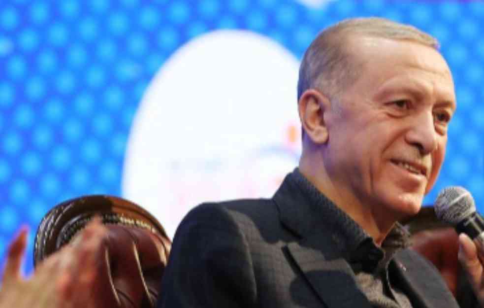 Erdogan otkazao predizborne aktivnosti zbog stomačnih problema