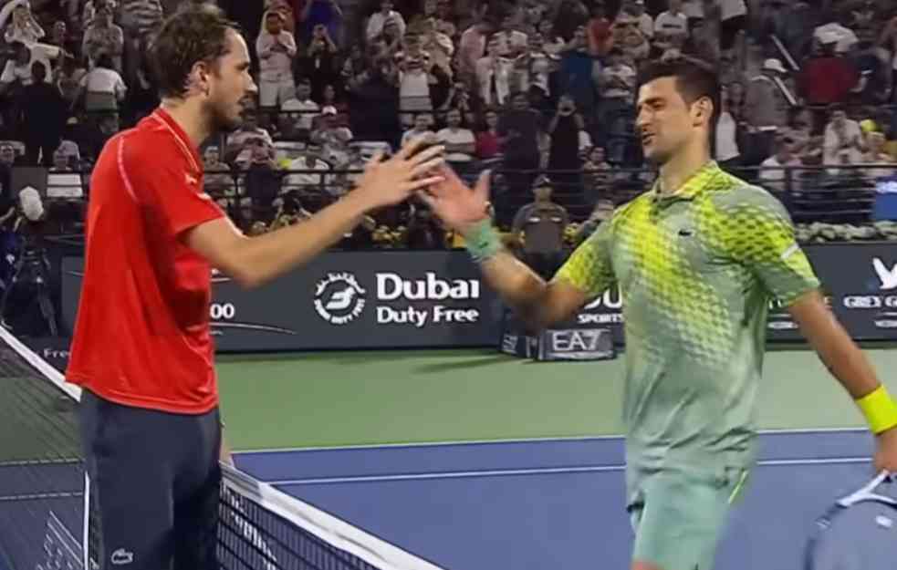 NOLE ZAUSTAVLJEN U POLUFINALU DUBAIJA: Presudio pad u prvom setu, Medvedev odigrao odličan meč 