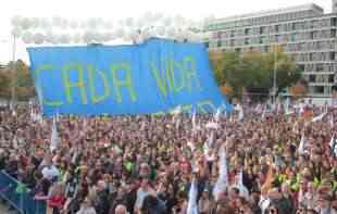 ŠPANCI PROTIV ABORTUSA: U Mardidu se skupilo 20.000 ljudi na protestu
