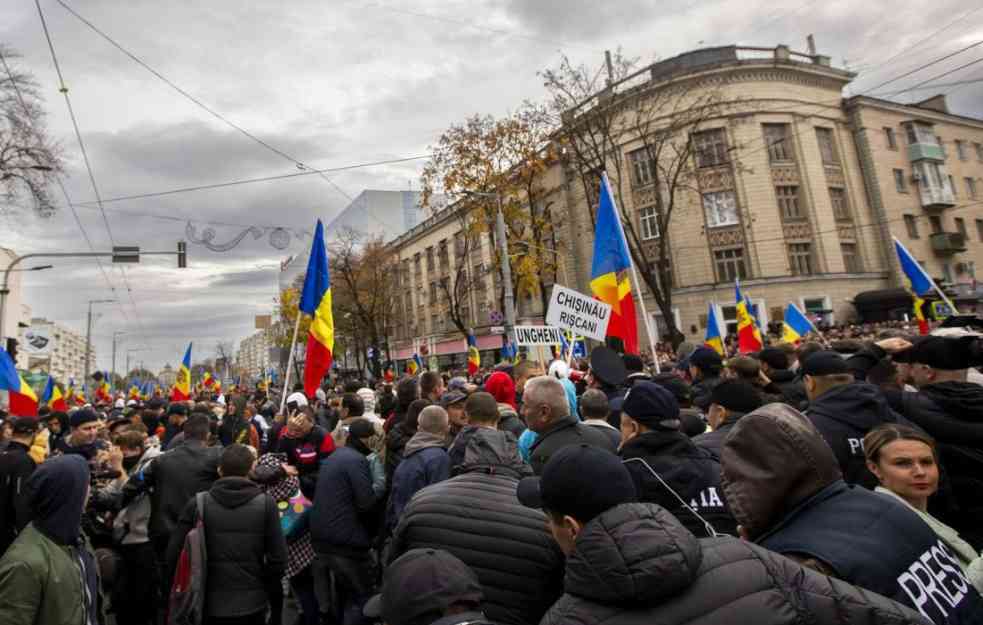 Moldavija blokirana protestima  (VIDEO)