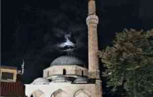 SKANDAL: U Turskoj sa minareta umesto poziva na molitvu orila se <span style='color:red;'><b>italijanska pesma</b></span> (VIDEO)