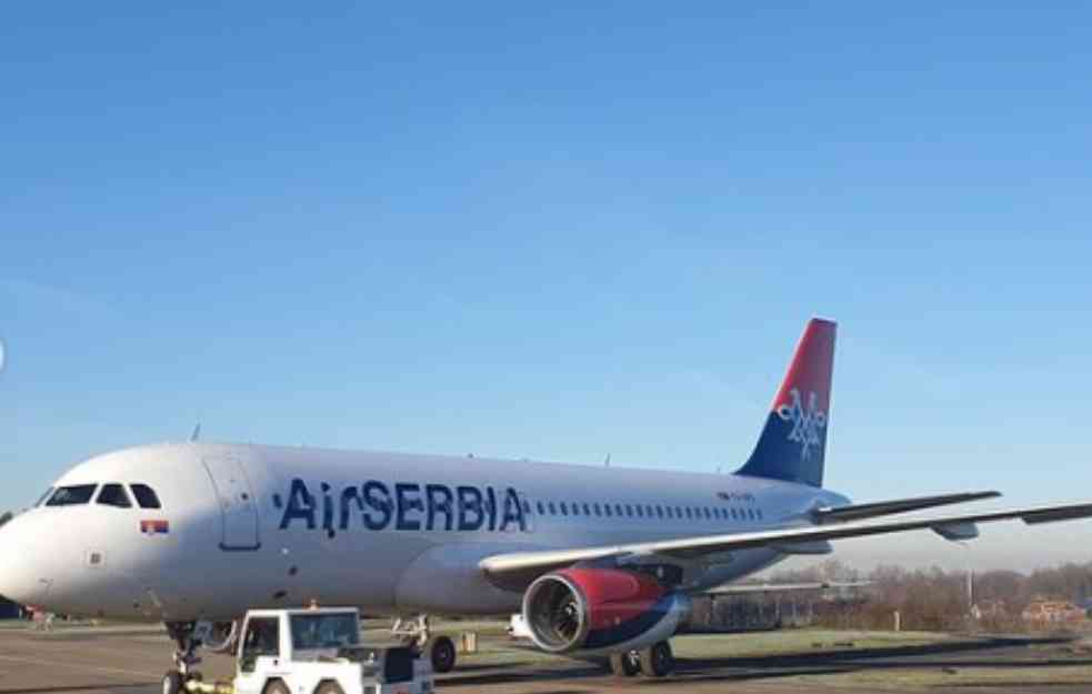 Er Srbija na aerodromu 