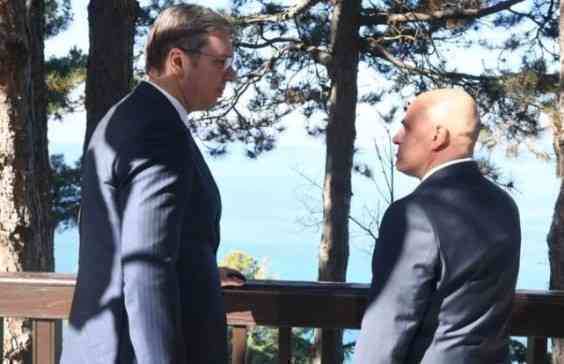 PREDSEDNIK VUČIĆ <span style='color:red;'><b>RAZGOVARAO</b></span> SA KOVAČEVSKIM: “Zahvalio sam prijatelju što želi da doprinese nastavku dijaloga”