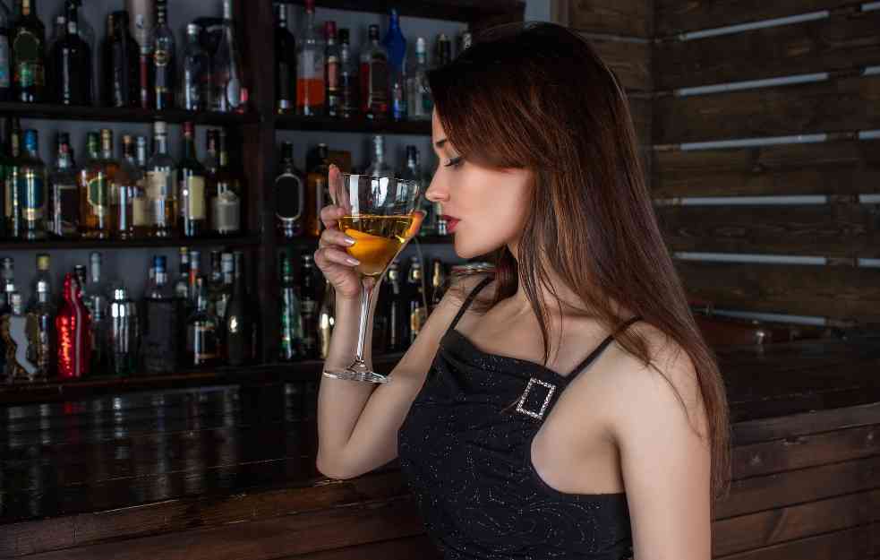 Američko istraživanje pokazalo da žene konzumiraju više alkohola od muškaraca