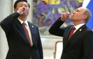 Pogledajte kako Putin i Si Đinping prave palačinke pa ih filuju kavijarom (VIDEO)