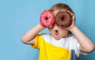 SMANJITE UNOS I TELO ĆE VAM BITI ZAHVALNO: Pet jasnih znakova da jedete previše šećera
