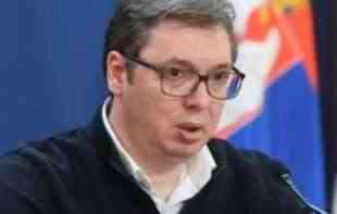 KAKAV HIT! „<span style='color:red;'><b>PLEJBOJ</b></span>“ u kojem MLADI VUČIĆ pozira kao Dionis prodaje se za ogromne pare (FOTO)