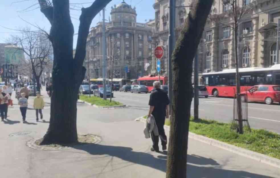 PROTESTI U 12.44: Blokiran saobraćaj kod Vlade Srbije