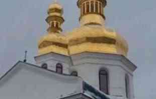 DRAMA! ISTIČE ULTIMATUM MONASIMA: Na hiljade vernika sliva se u Kijevsko-pečersku lavru (VIDEO, FOTO)