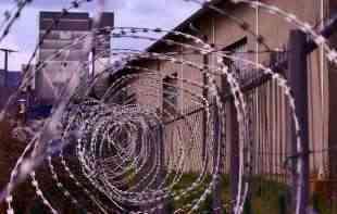Više od 100 zatvorenika pobeglo kad je kiša oštetila zatvor u Nigeriji