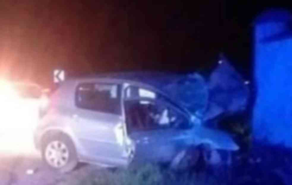 SA PROSLAVE U SMRT! Stravična nesreća kod Smedereva: Muškarac stradao na mestu, auto potpuno slupan! (FOTO)