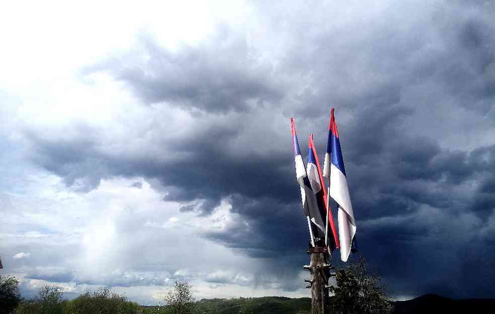 Ustavni sud BiH: Neustavno isticanje zastave i puštanje himne Srbije u institucijama RS