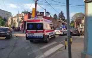 STRAVIČNA NESREĆA : Autobus pun dece sudario se sa autom u Šapcu, povređeno desetoro mališana