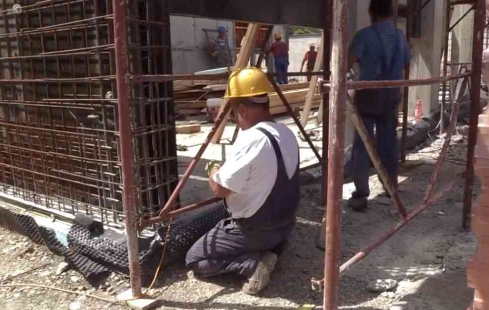 TRAGEDIJA U KINI: Zgrada se srušila na radnike, njih četvoro poginulo