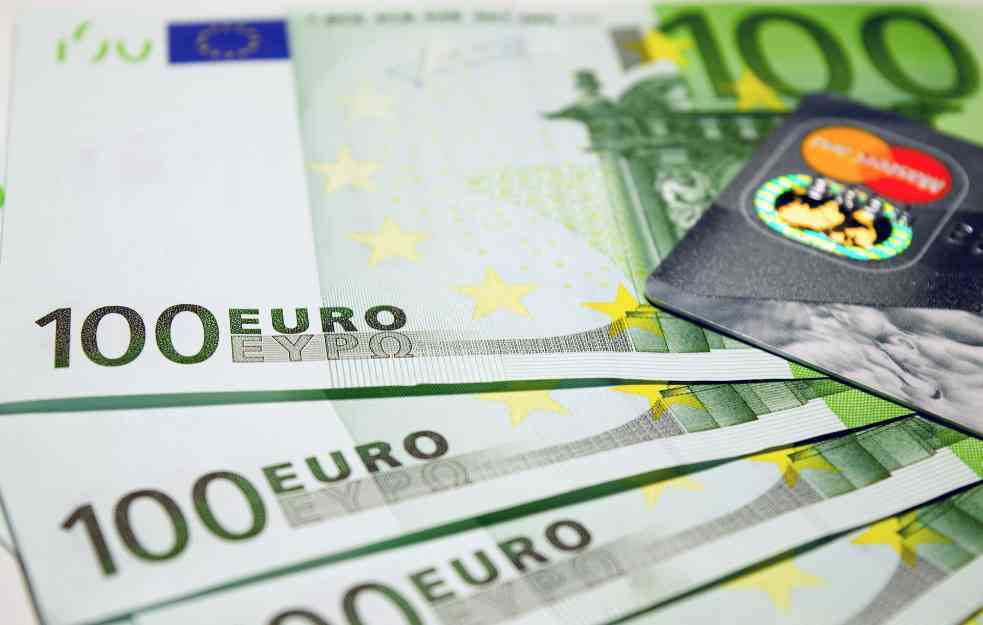 Prosečna plata u Crnog Gori: Primanja veoma minimalna