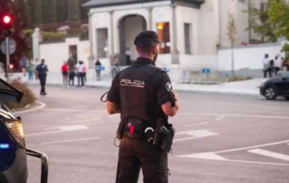 Žena (81) u Španiji automobilom uletela u šator na festivalu, povredila 18 ljudi! Dečak kritično