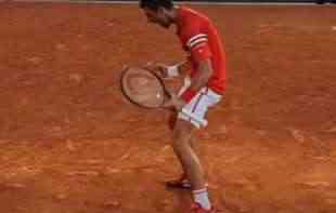 NOVAK SJAJAN NA STARTU RIMA: Đoković sporije krenuo pa odličnom i<span style='color:red;'><b>grom</b></span> pobedio  Argentinca