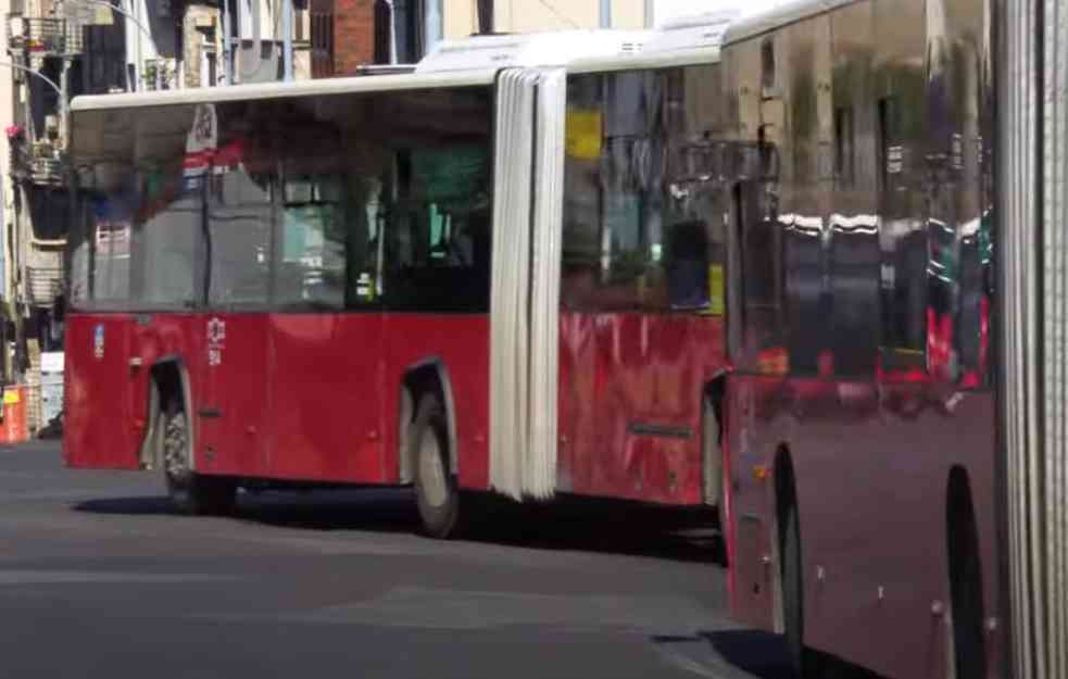 HAOS U VOZILU GSP-A: Tuča usred Beograda u autobusu (VIDEO)