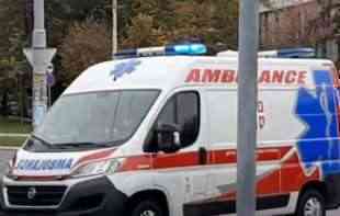 Automobil se prevrnuo na Pančevačkom mostu: <span style='color:red;'><b>Deca i roditelji</b></span> prevezeni u bolnicu (FOTO)