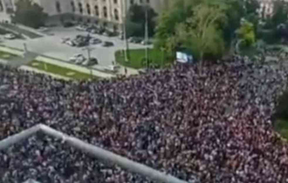 10.000. 100.000, 200.000... Ovaj SNIMAK pokazuje pravu ISTINU! (VIDEO)