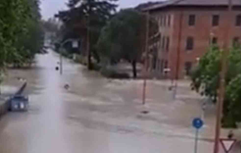 KONAČNO DOBRE VESTI ZA ITALIJU: Otklonjena opasnost od poplava, 10.000 ljudi se vratilo kućama