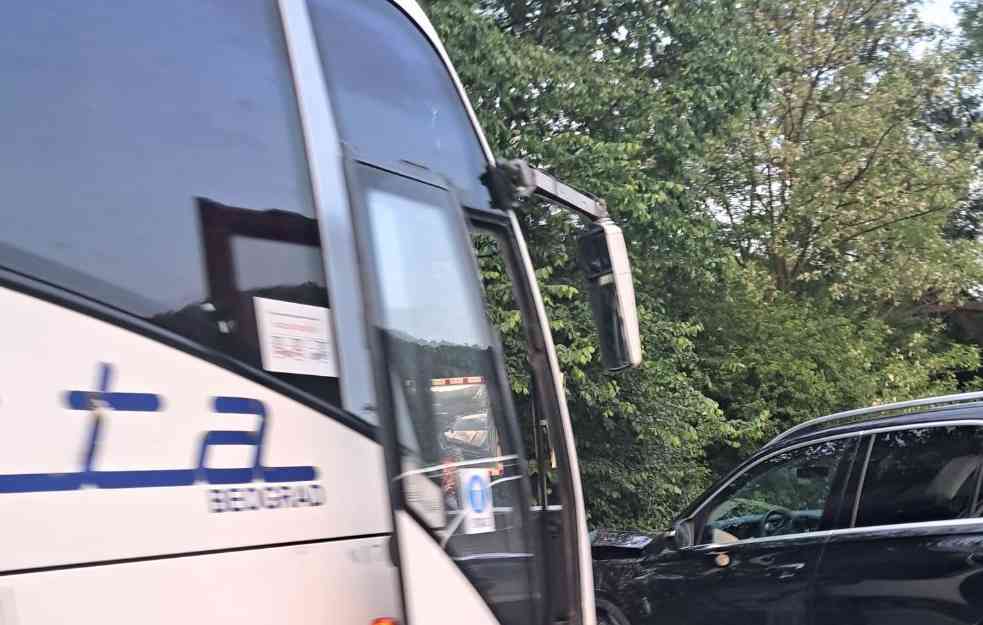 ZABRINJAVAJUĆE :Uhapšen vozač iz Pančeva – pod dejstvom kanabisa hteo da vozi decu na ekskurziju