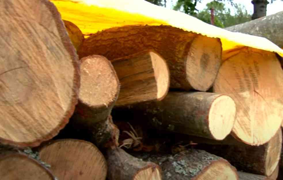 DETALJAN CENOVNIK OGREVA: Sad je vreme da kupite drva i pelet, jeftinije i do 30 odsto