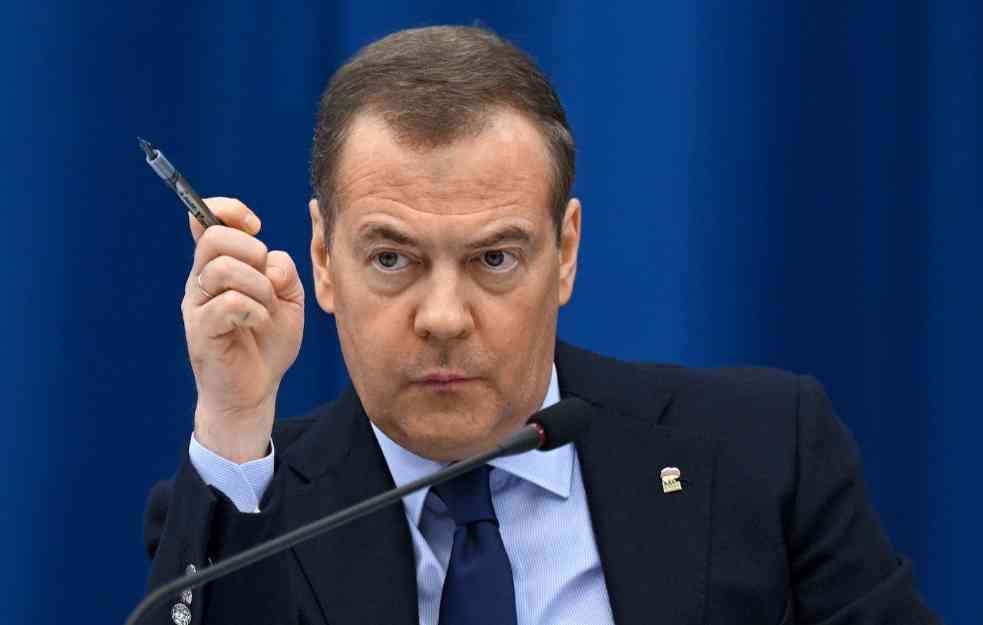 Medvedev komentarisao američke izbore: Najvažnije je da ne izaberu tipa sa demencijom
