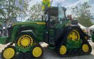 Prodat traktor od pola miliona evra: U Temerin stiže BESNA mašina