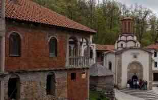 MILICA TRKLJA: Čuvari jedinog živog manastira u istočnom Kosovu