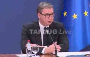 UVEĆAVAMO ZARADE U PROSVETI I ZDRAVSTVU!: Predsednik Vučic o novim ekonomskim merama: Od 1. septembra 5 odsto i još 10 od decembra