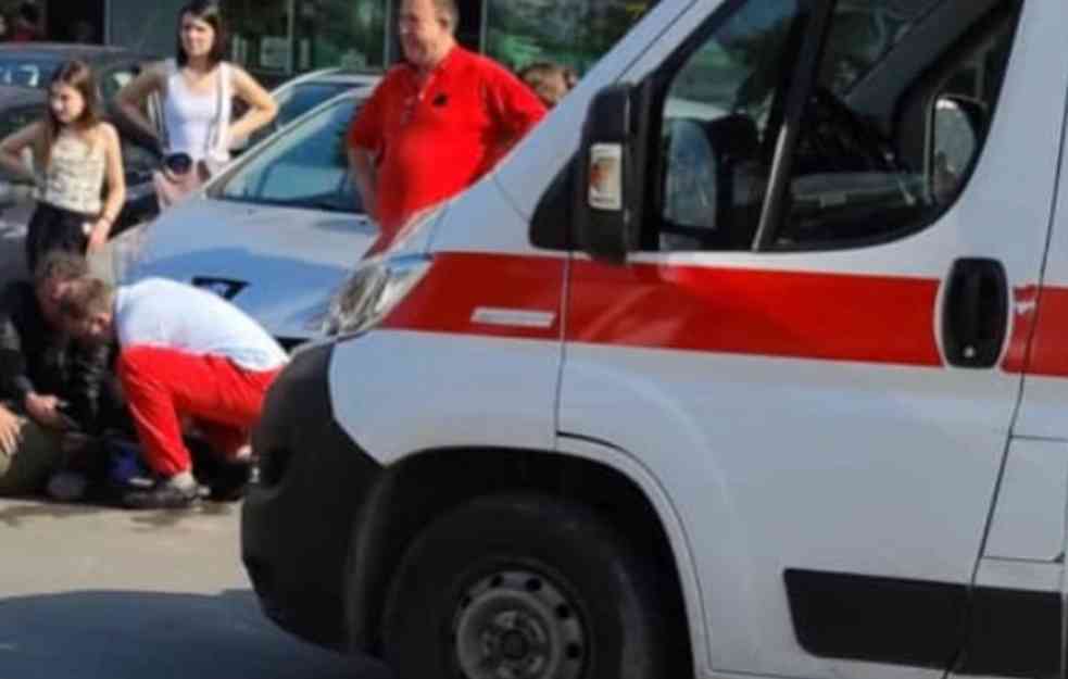 AUTOMOBIL NALETEO NA MLADIĆA ispred tržnog centra na Karaburmi: Zadobio TEŽE POVREDE
