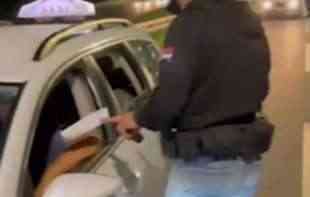 ODZVONILO DIVLJIM TAKSISTIMA U BEOGRADU: Policija i noćas blokirala oba izlaza sa aerodoma!