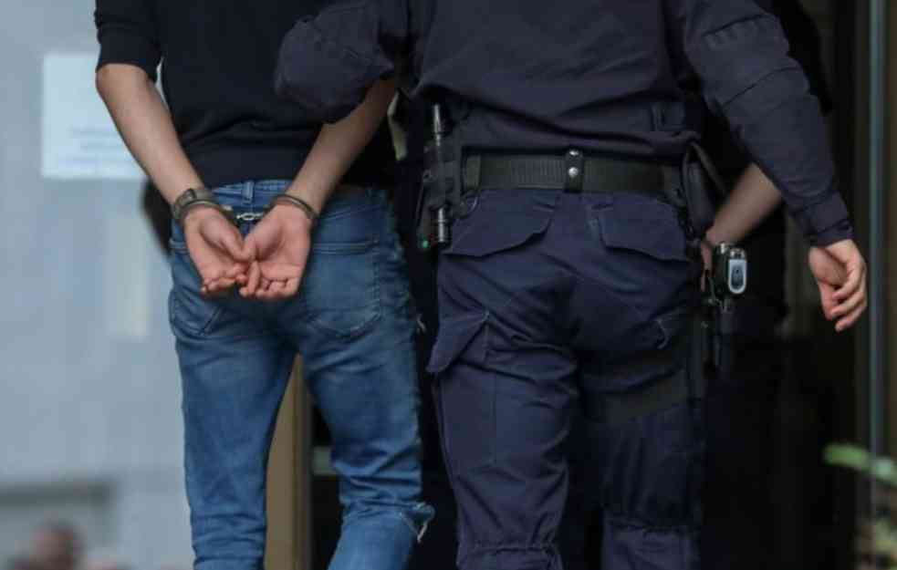 Beograđanin koji je pretio nastavniku priznao krivicu: TRAŽIO NAJVIŠU OCENU ZA ĆERKU