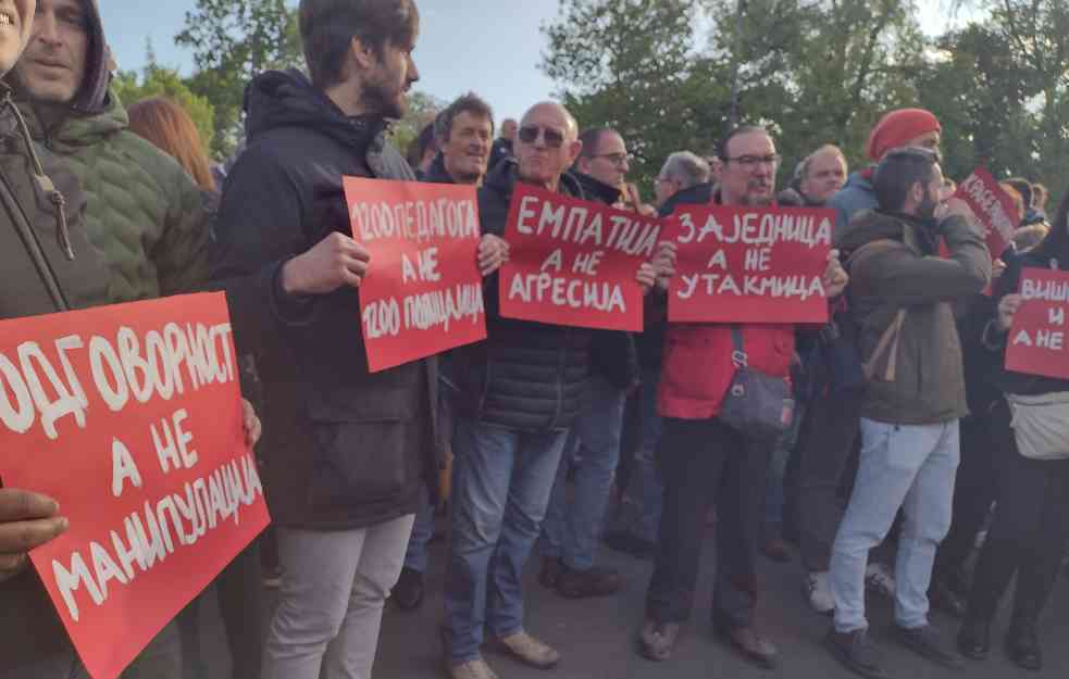 TRANSPARENTI NA PROTESTIMA PROTIV NASILJA: OVI SU NAJZAPAŽENIJI (FOTO)