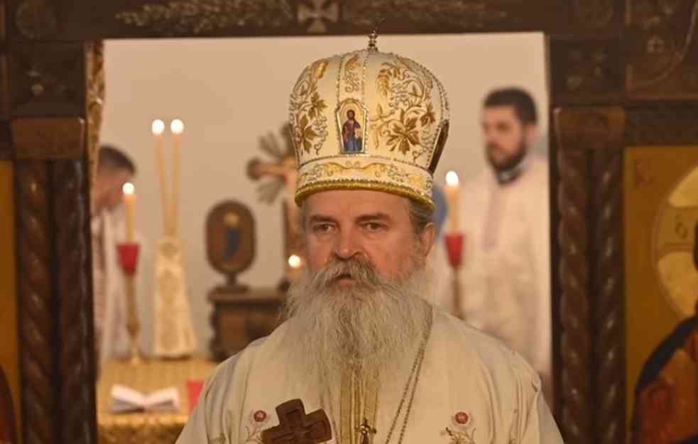 Bogosluženje na Badnji dan u Crkvi Svetog Dimitrija u Kosovskoj Mitrovici