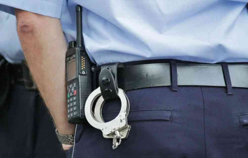DETALJI UBISTVA U ZEMUNU : Ubica pucao sa motora sa brendom poznate firme za dostavu hrane