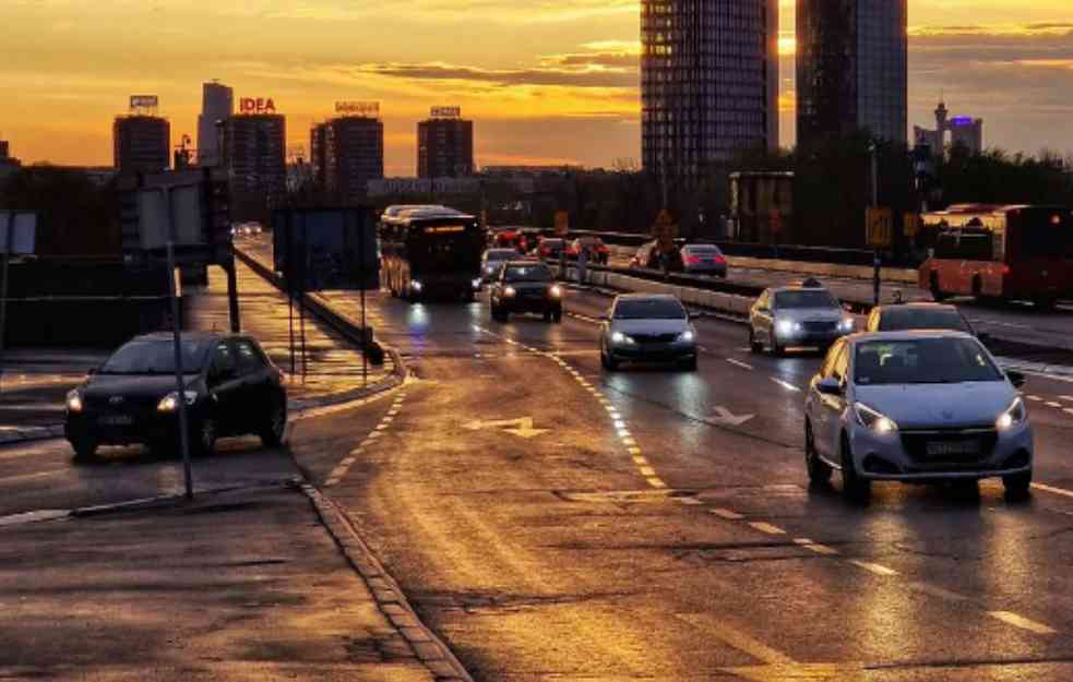 Radovi na putu menjaju saobraćaj na pojedinim deonicama: Vozačima skrenuta pažnja