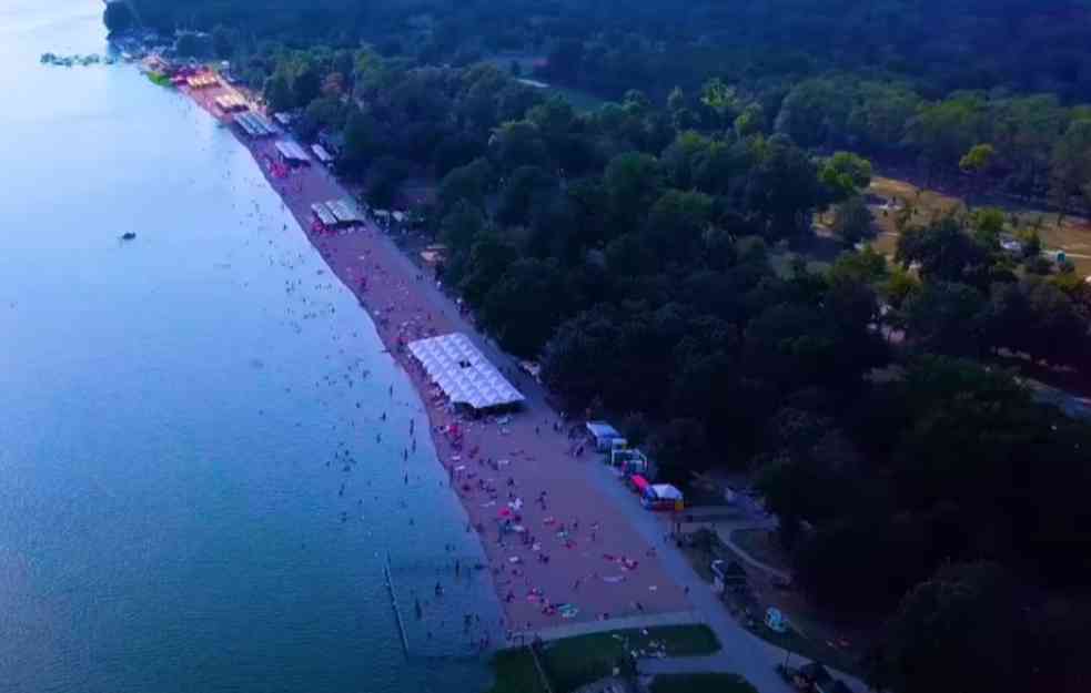 LUDILO! CENE NA ADI CIGANLIJI VEĆE NEGO NA MORU: Kada vidite koliko koštaju kafa i pivo... 