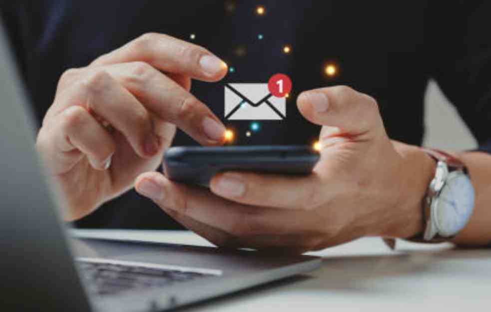 Mislila je da pomaže ćerki, a ostala bez nekoliko hiljada evra! Novi vid prevare SMS porukama, lopovi koriste ovu taktiku
