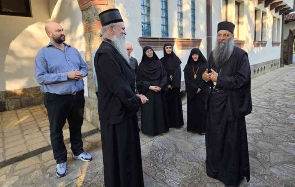 PATRIJARH PORFIRIJE STIGAO U GRAČANICU, na Vidovdan služi parastos