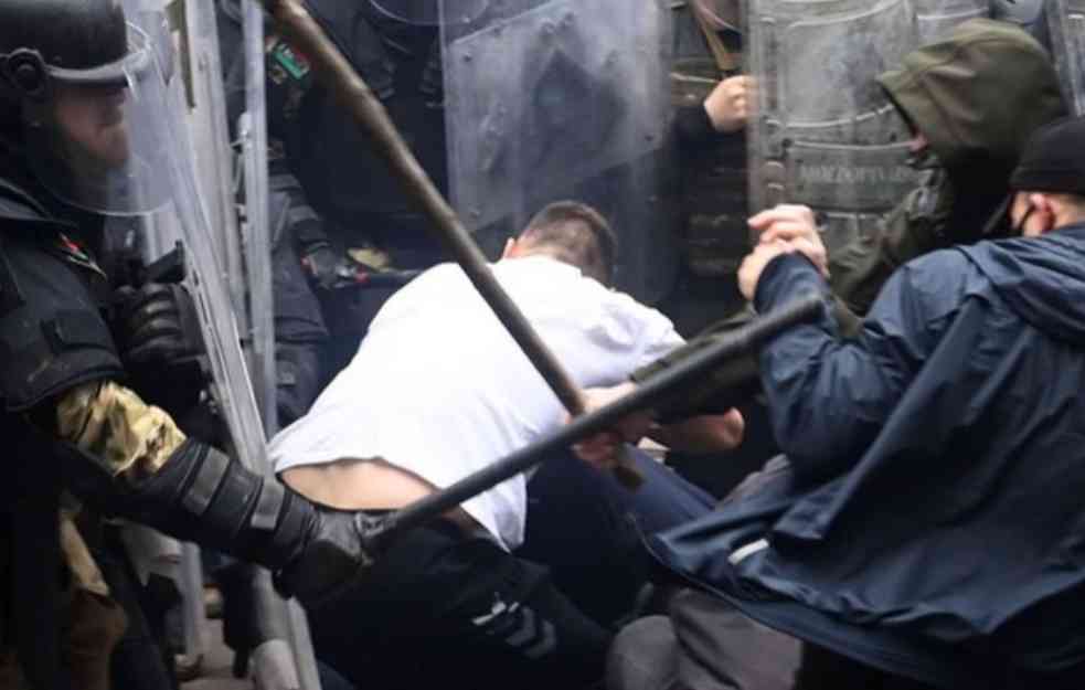 VEČERAS U BEOGRADU VIDOVDANSKI PROTEST PROTIV NASILJA NAD SRBIMA NA KOSOVU I METOHIJI 